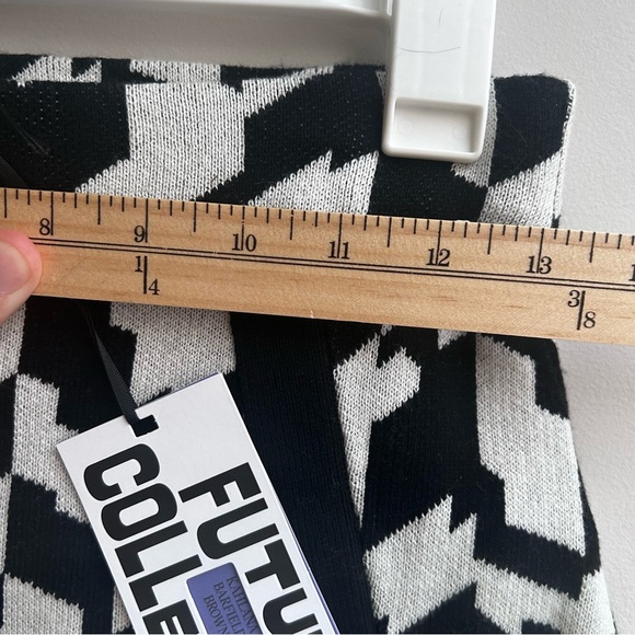 Future Collective Black and White front split maxi skirt size XS, NWT - Picture 8 of 12